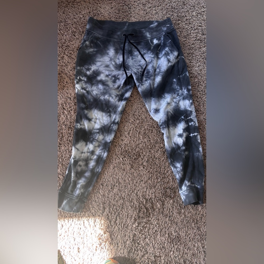 Lululemon warm down jogger in earth dye stone. 
Tie-Dye Jogger Pants